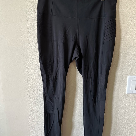 Athleta Pants - Athleta women's Black High-Waist Athletic Leggings size 1X/ NWOT B196